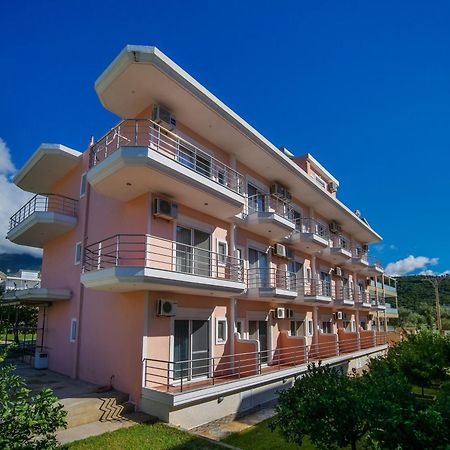 Himara Royal Hotel Buitenkant foto