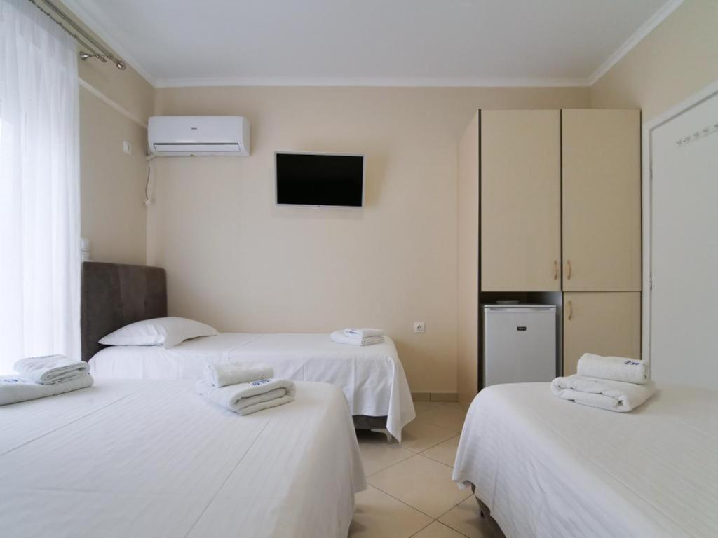 Himara Royal Hotel Buitenkant foto