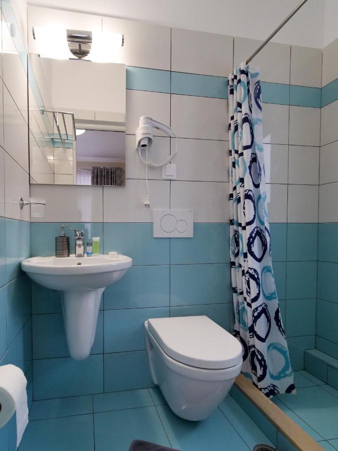 Himara Royal Hotel Buitenkant foto