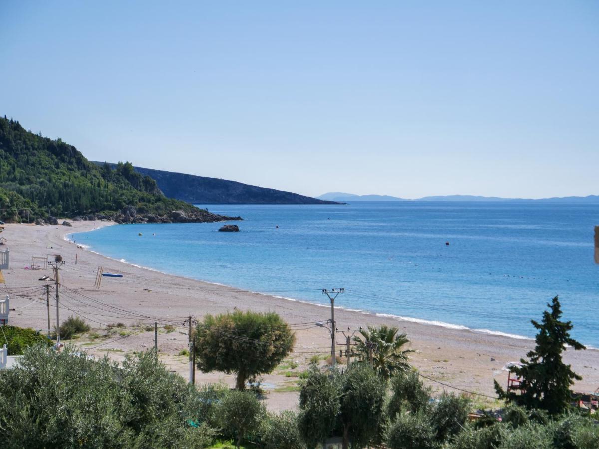 Himara Royal Hotel Buitenkant foto
