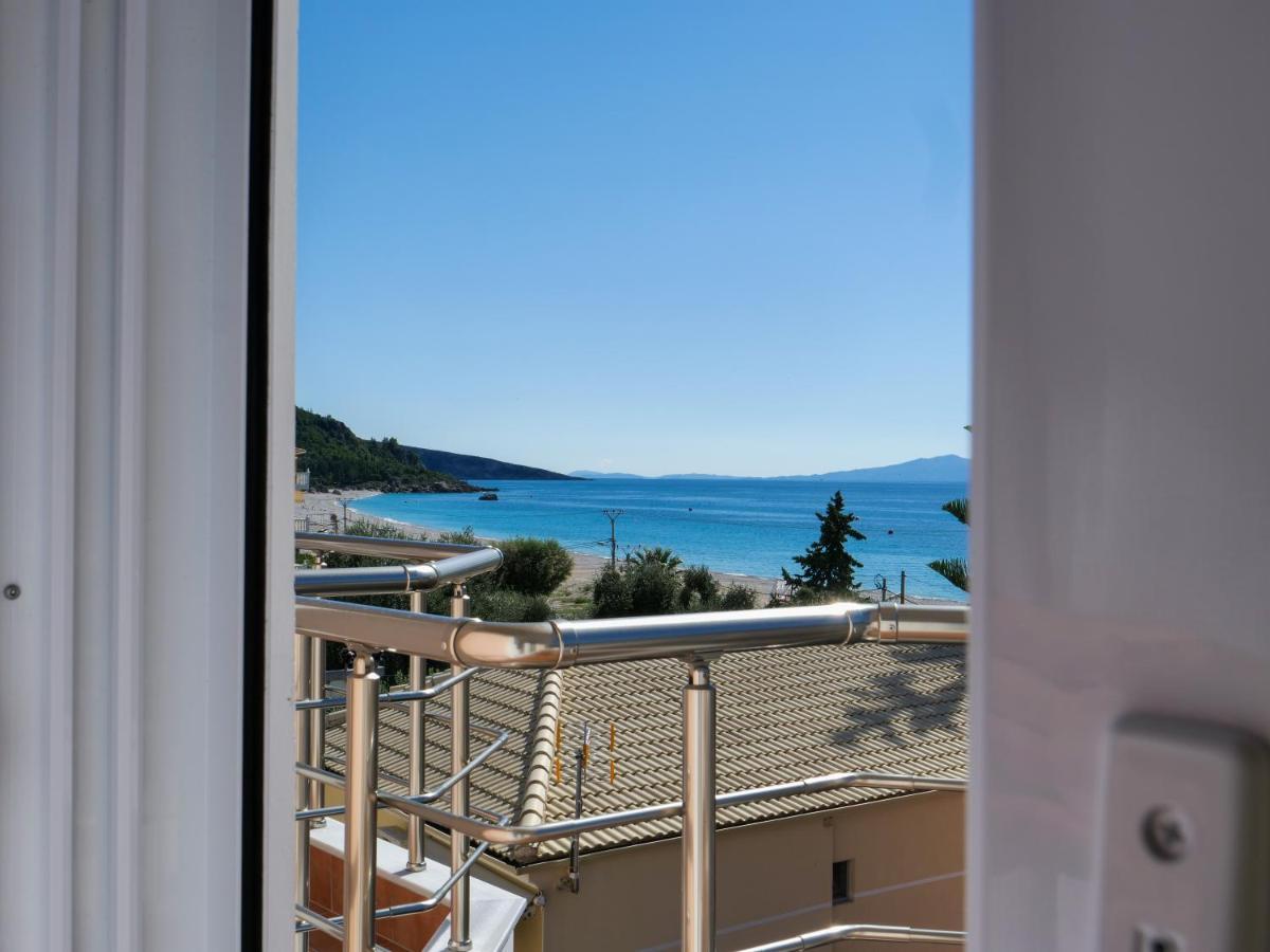 Himara Royal Hotel Buitenkant foto