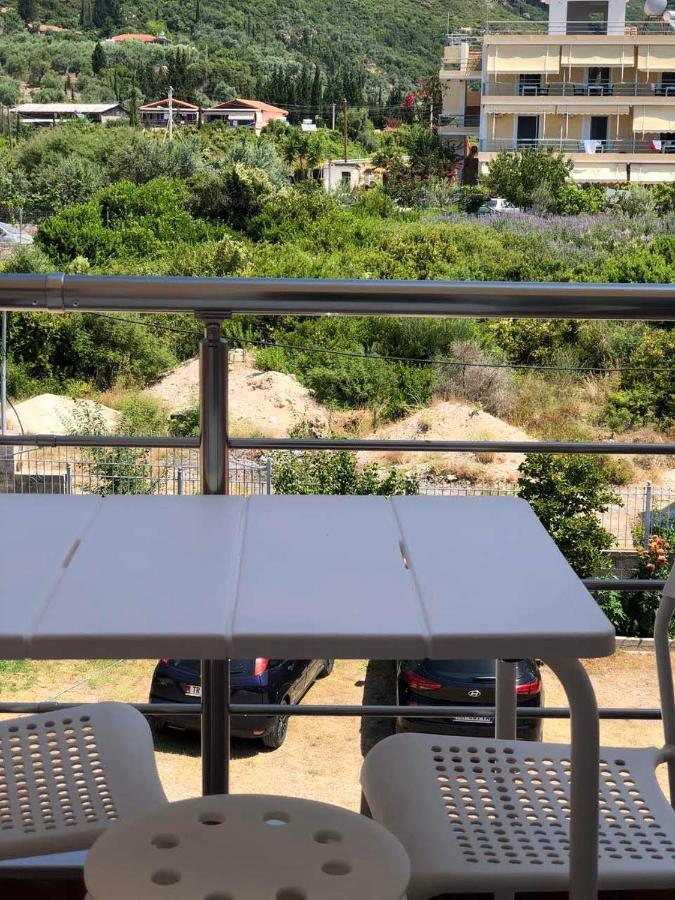 Himara Royal Hotel Buitenkant foto