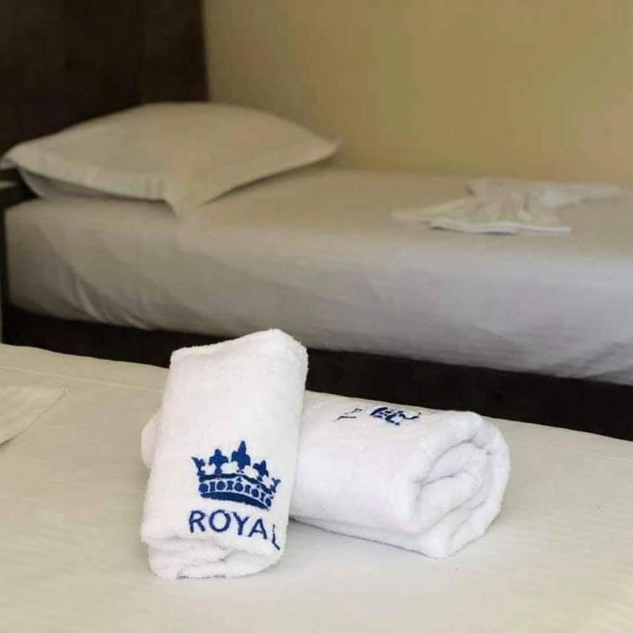 Himara Royal Hotel Buitenkant foto
